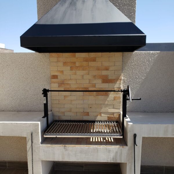 Campana volada y parrilla lateral